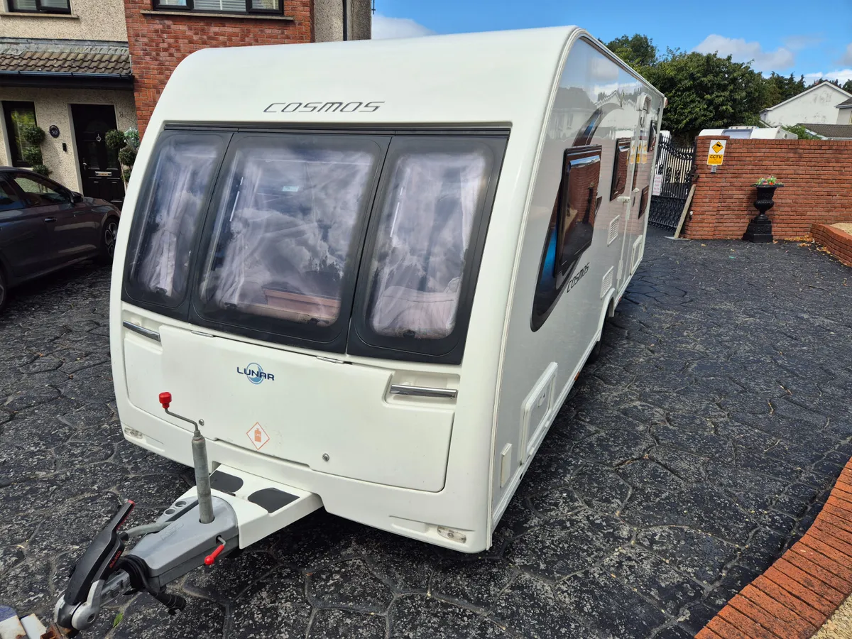 2017  6 Berth  Lunar  Cosmos  586 - Image 2
