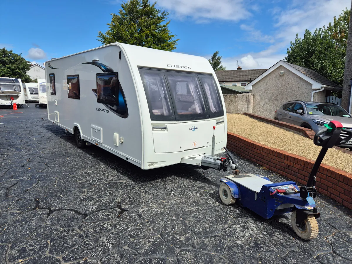 2017  6 Berth  Lunar  Cosmos  586 - Image 3