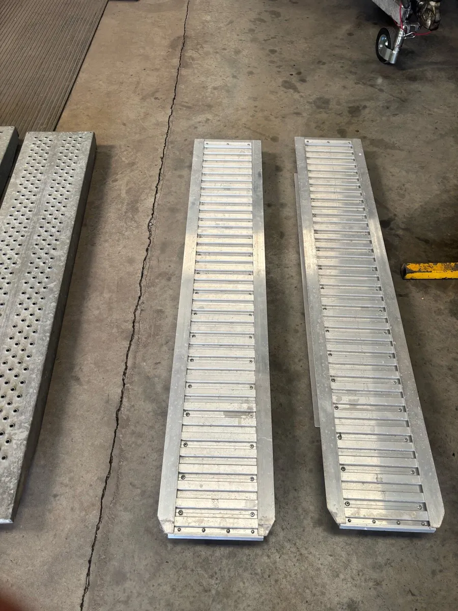 Ifor williams trailer ramps 6ft 8ft steel and alu - Image 4