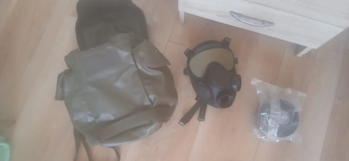 Military surplus Gas masks - Image 1