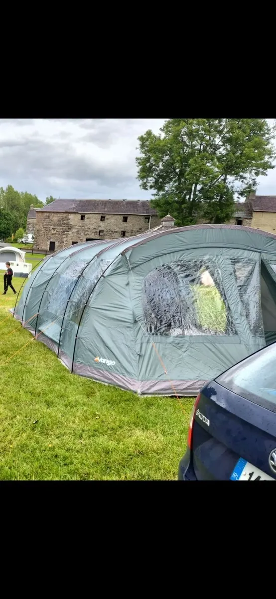 Large family tent - Image 3