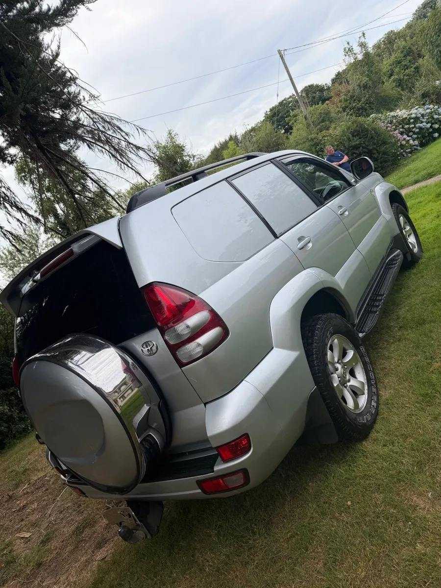 Toyota Land Cruiser - Image 2