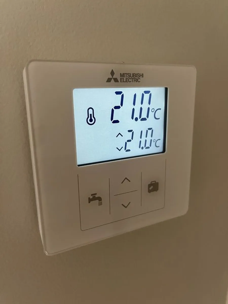 14kw Mitsubishi Ecodan Heat Pump - Image 4