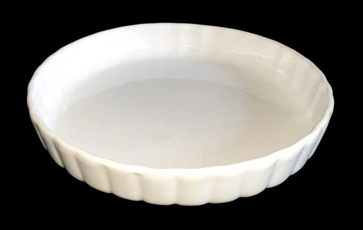 Vintage Harrods White Porcelain Quiche & Flan Dish - Image 1