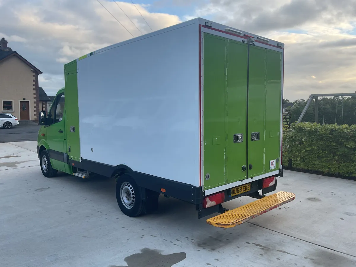 2018 Mercedes Sprinter fridge freezer van - Image 3
