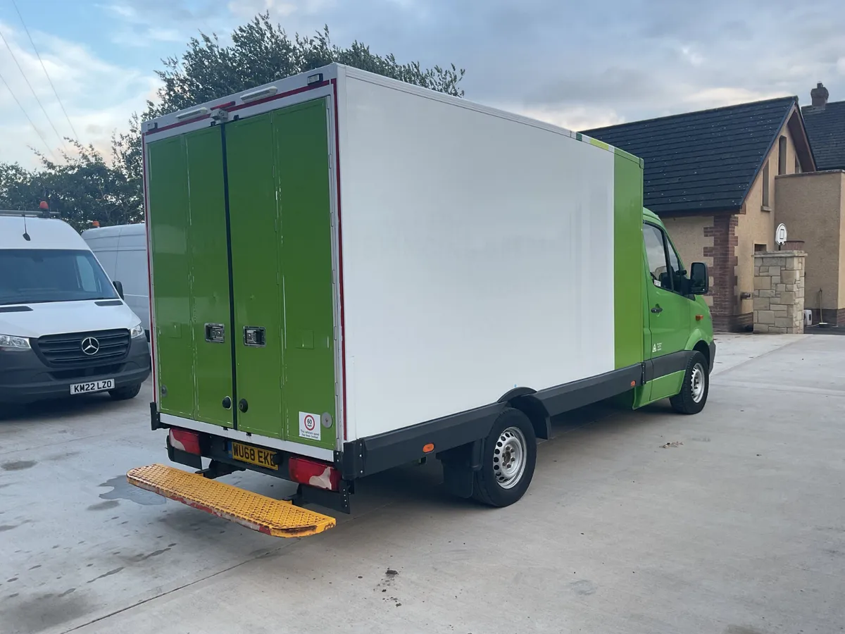 2018 Mercedes Sprinter fridge freezer van - Image 4