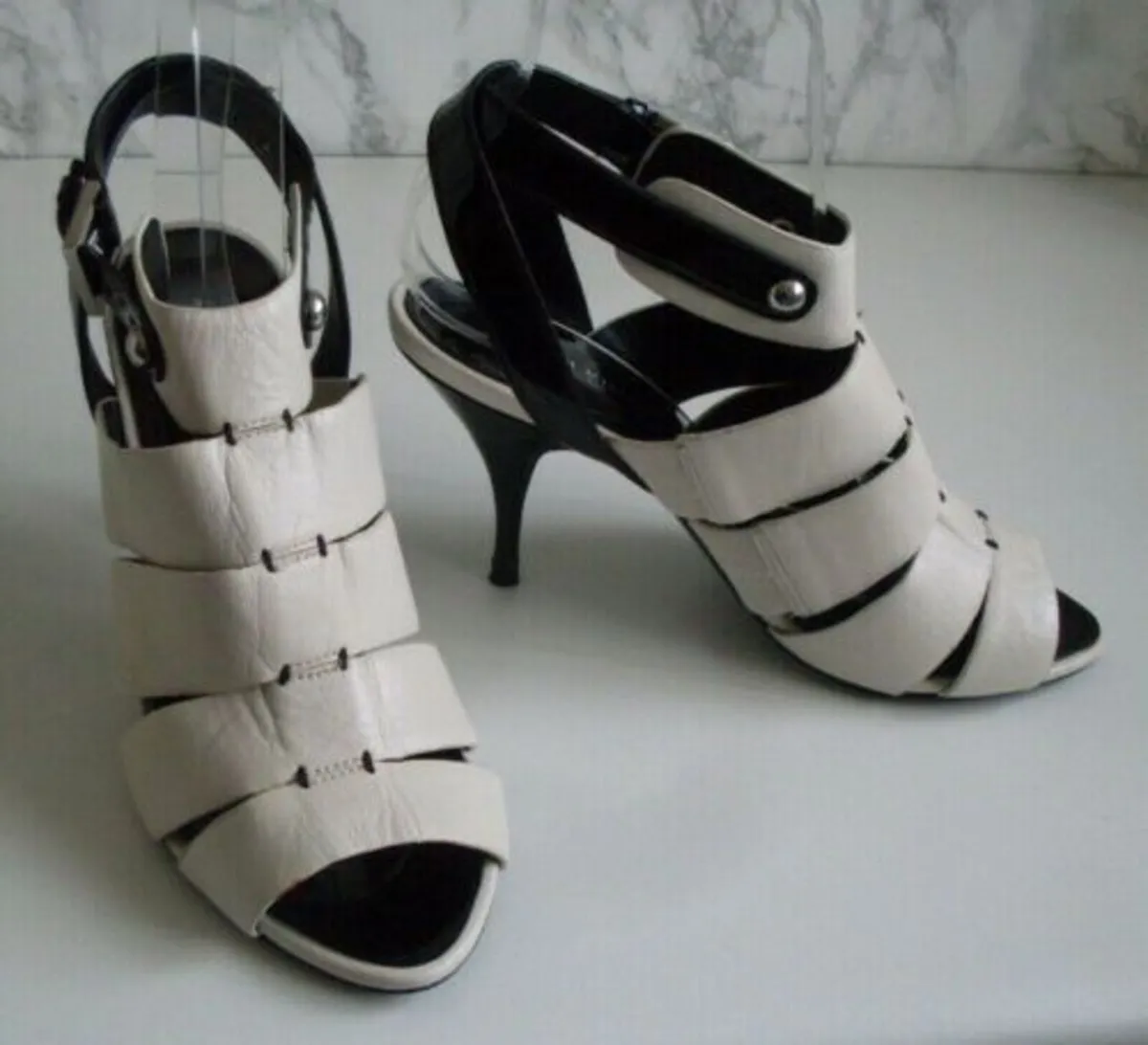 Karen Millen Designer White Black Strappy Heels - Image 4
