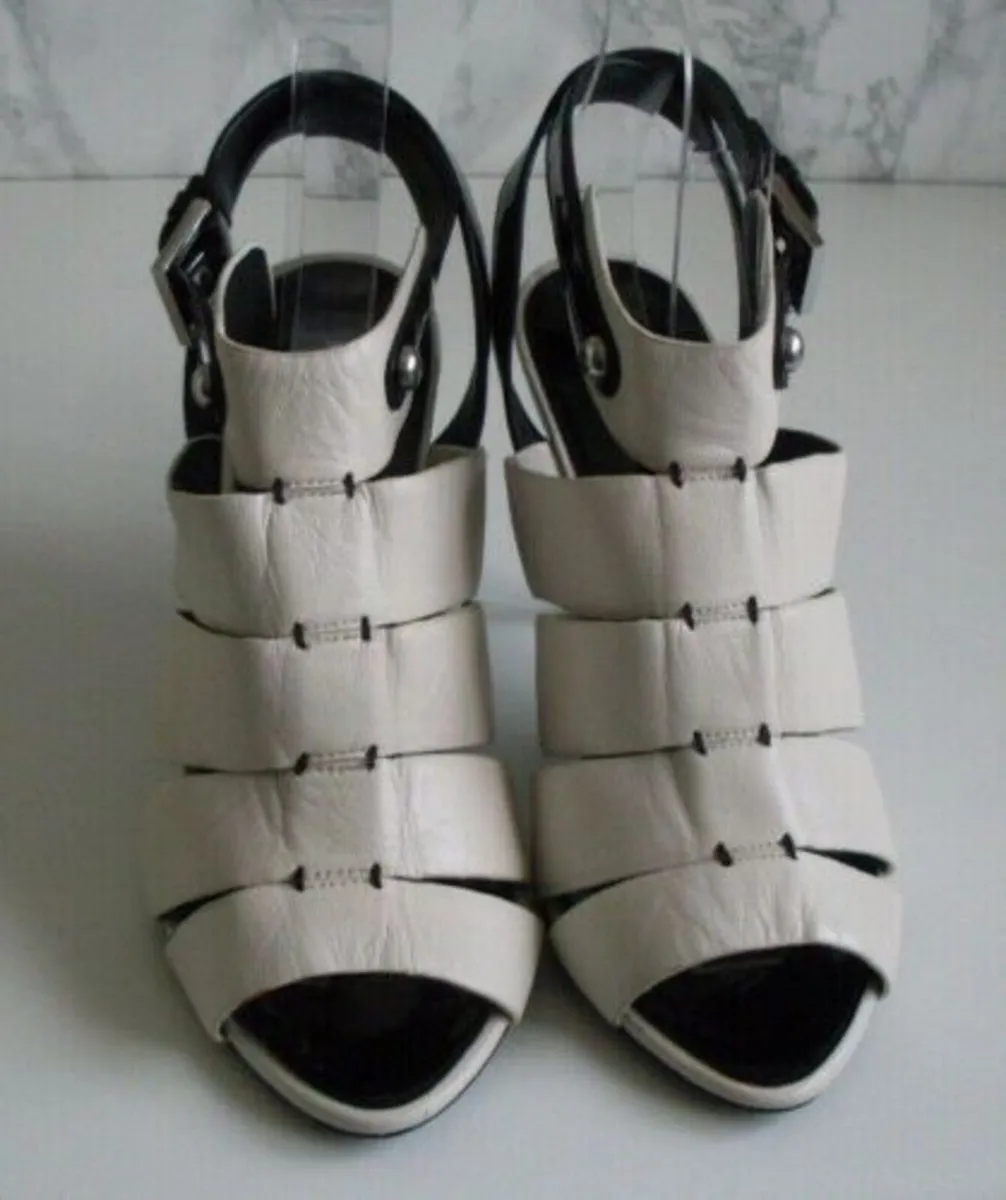 Karen Millen Designer White Black Strappy Heels - Image 3