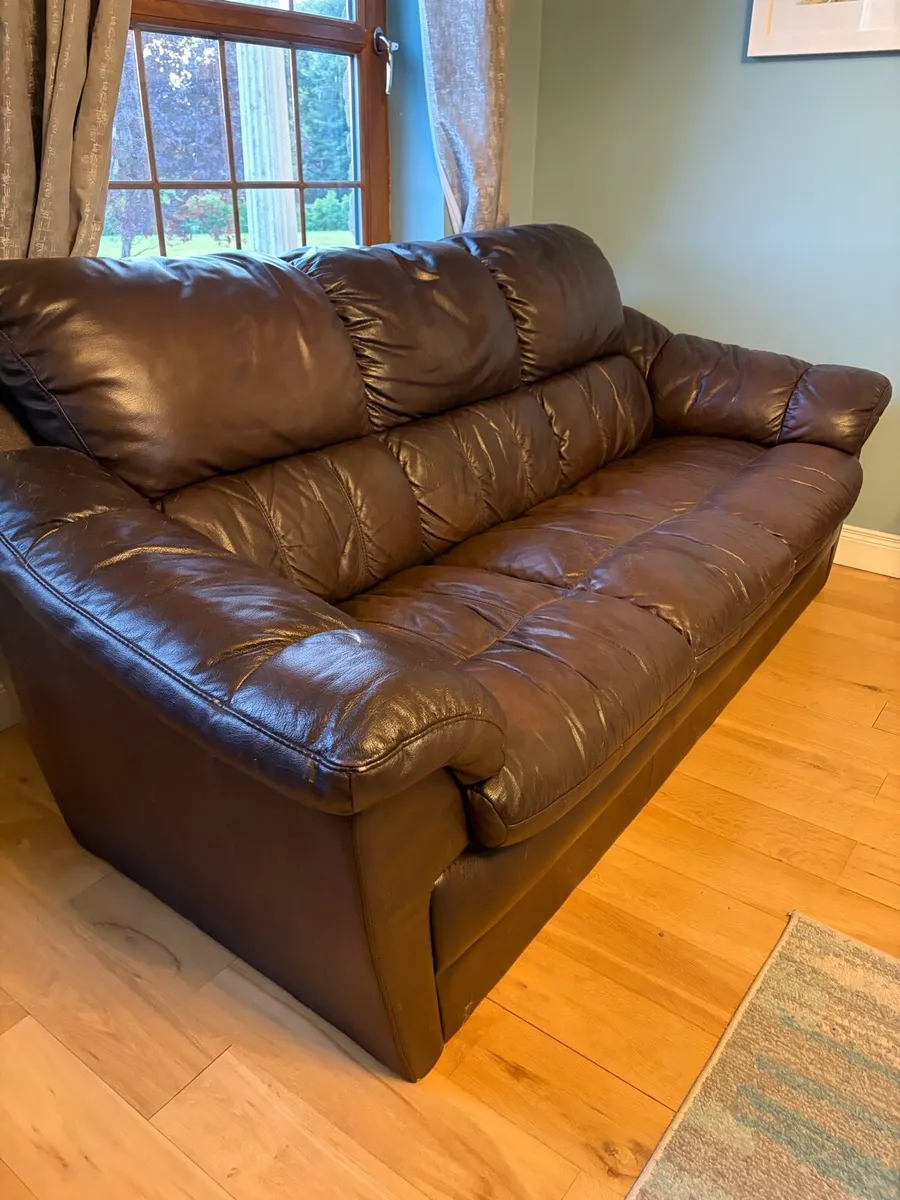 Leather 3 piece sofa and 2 one seaters - Image 1