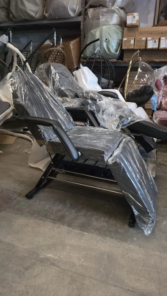 Therapy Chair/Bed combo - Image 3