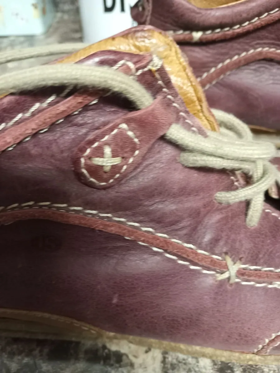 Shoes - Image 3