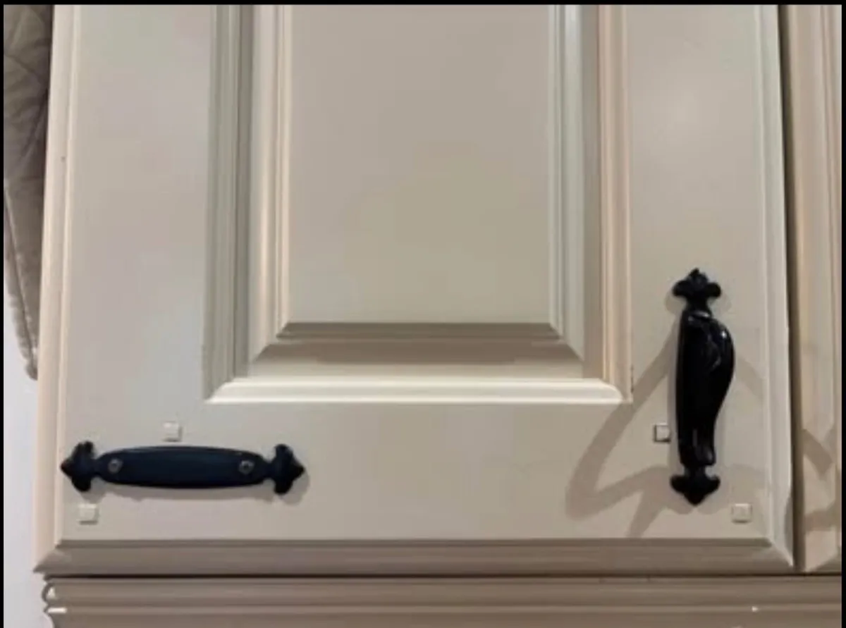 Black Solid Metal Kitchen Handles - Image 4