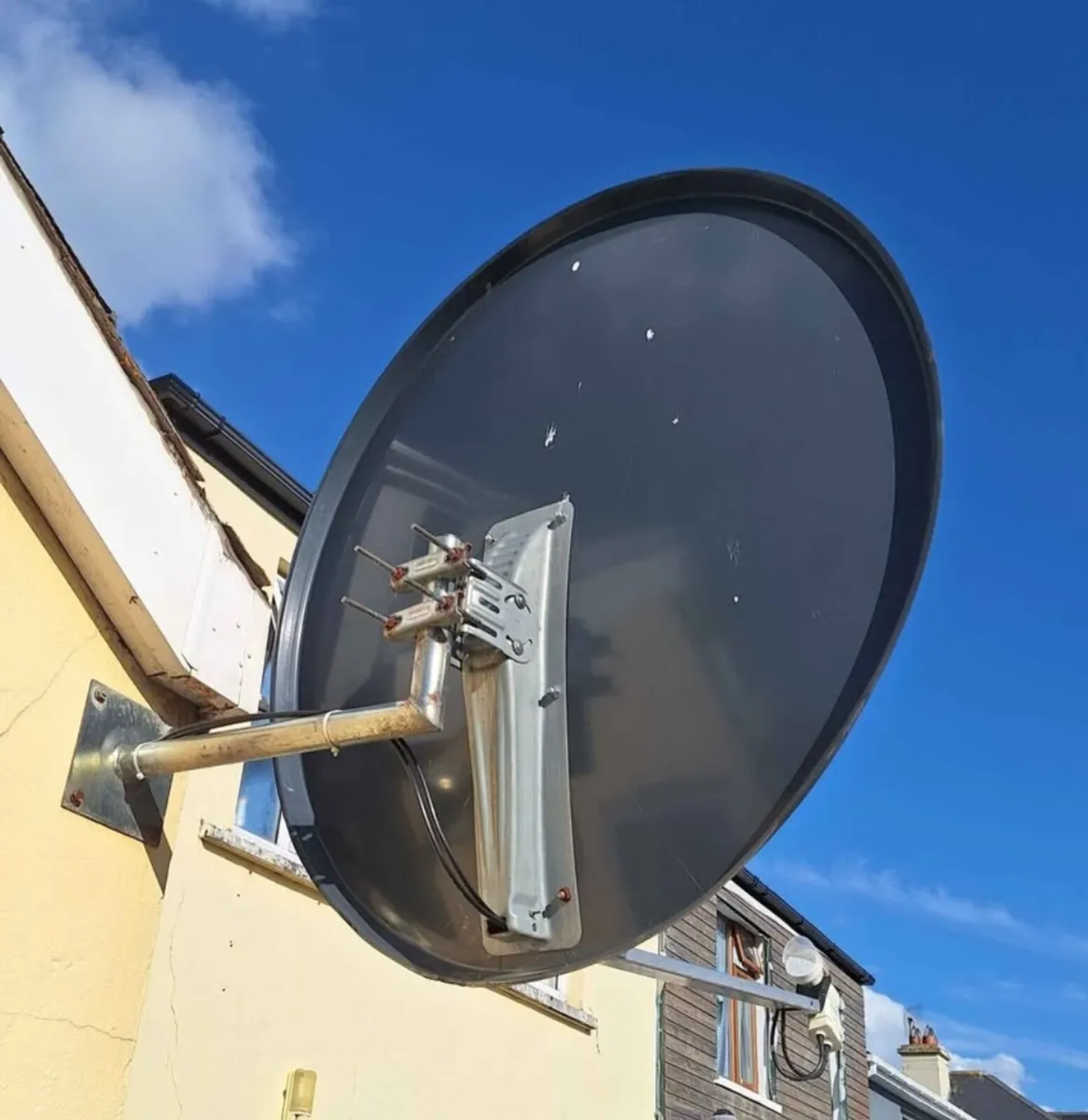 Satelite dish 120cm - Image 1