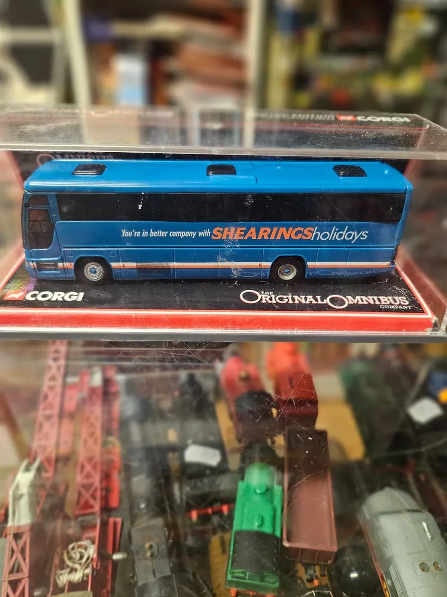Corgi Shearings Bus - Image 3