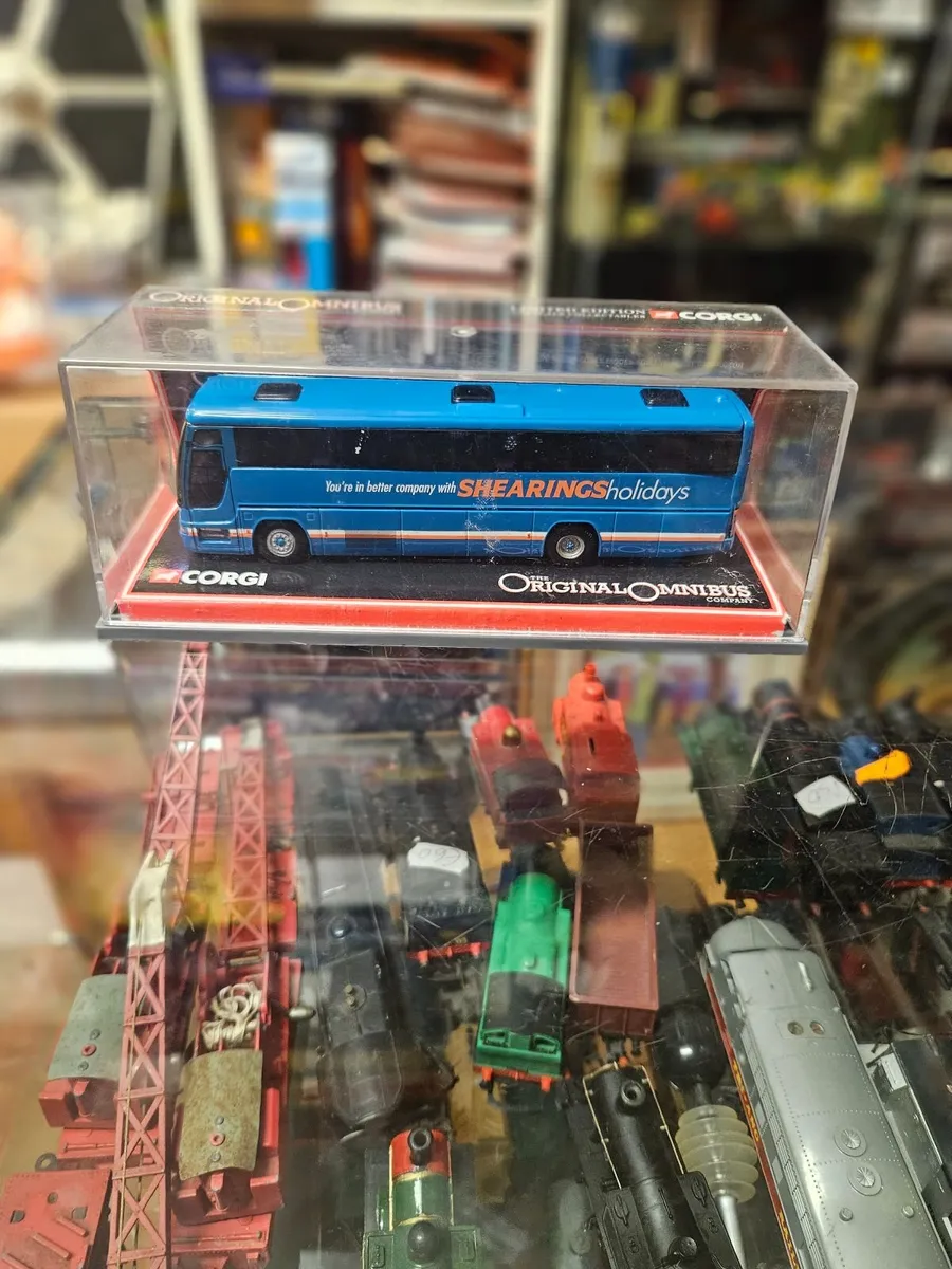 Corgi Shearings Bus - Image 1