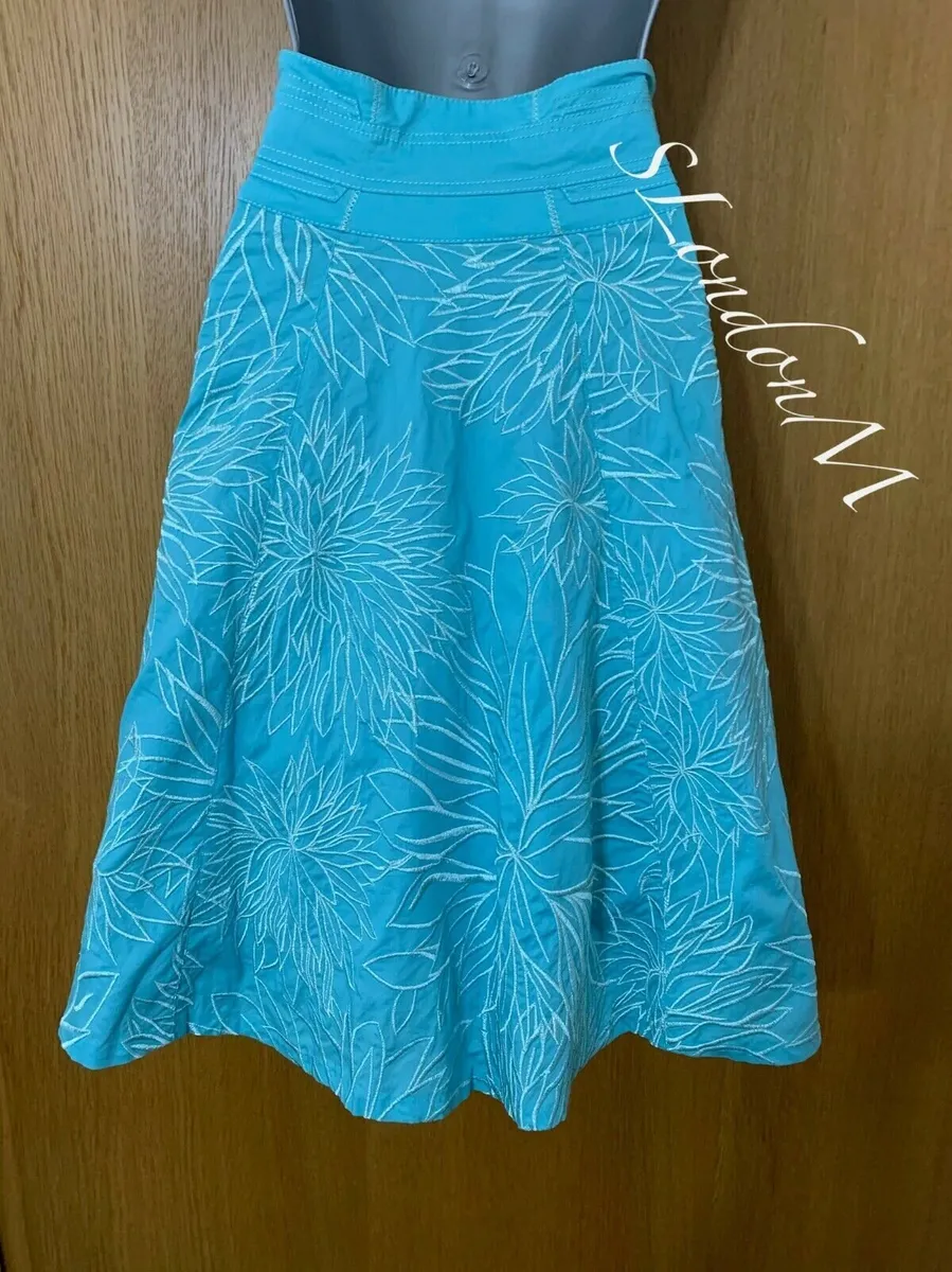 Karen Millen Embroidered A-Line Skirt - Image 3