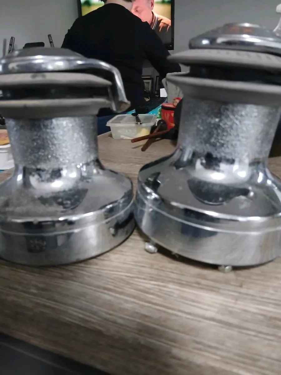 Yacht winch lewmar 30st self tailing