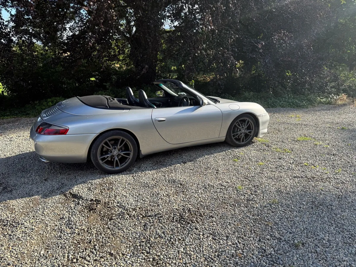 Porsche 911 - Image 2