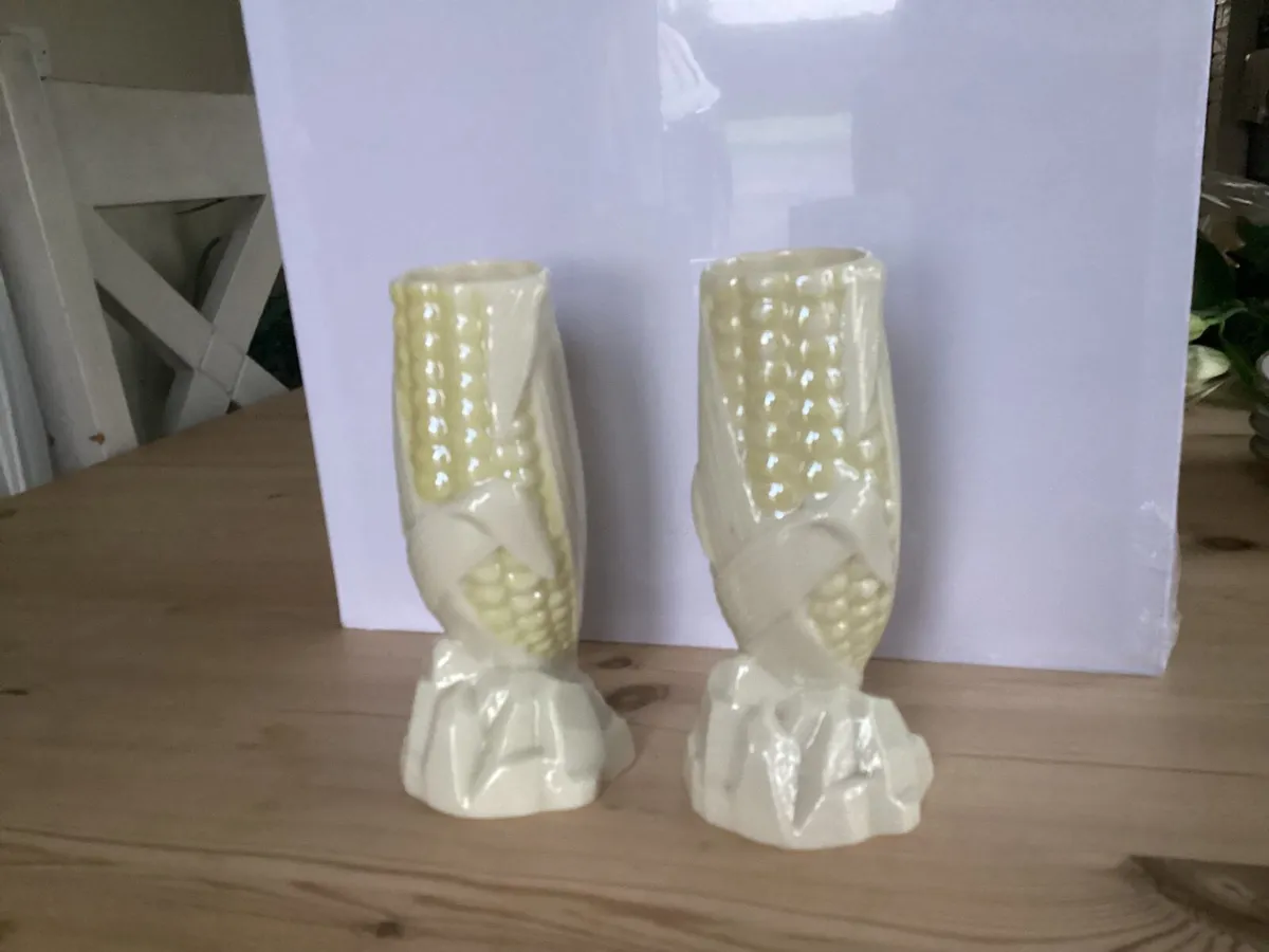 Pair of Belleek corn on the cob porcelain vases - Image 3