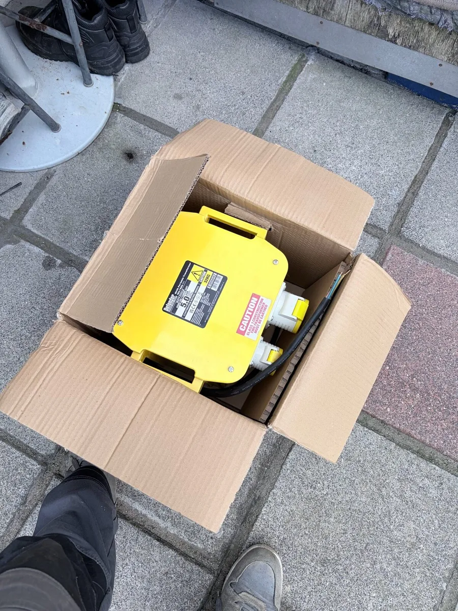 Brand new Transformers 220v-110v 5kVA - Image 3