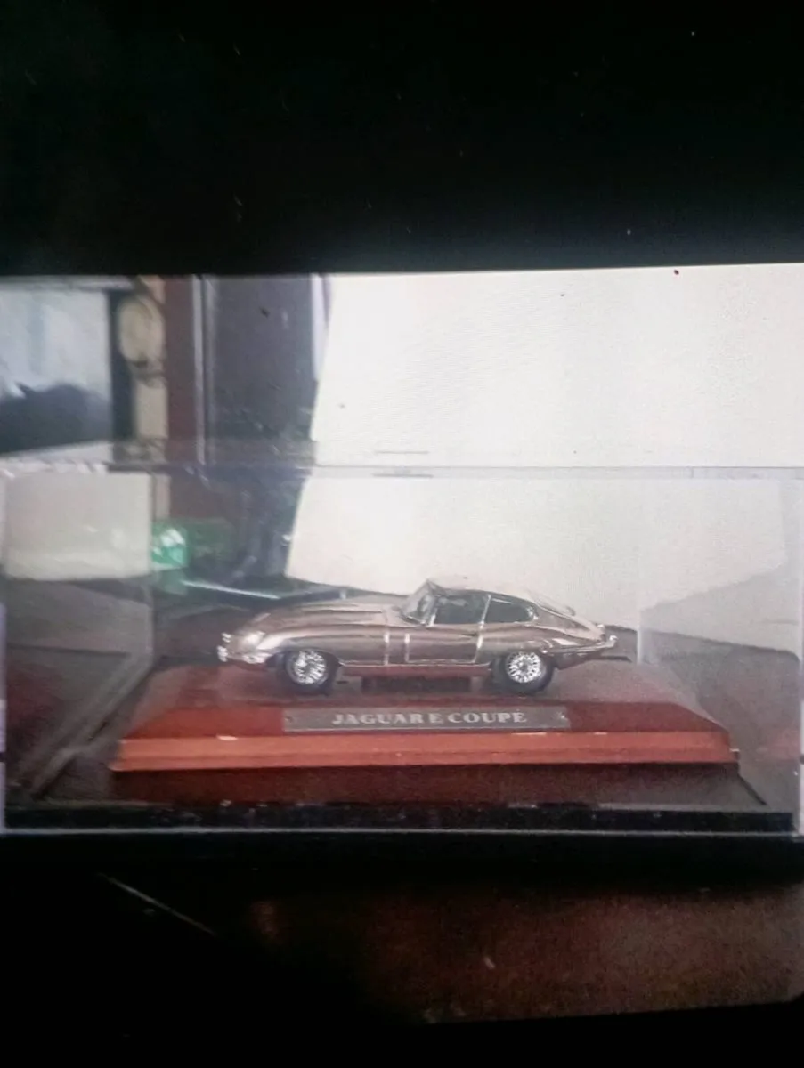 JAGUAR E TYPE  EDITIONS SLIVER DIECAST MODEL CAR - Image 3