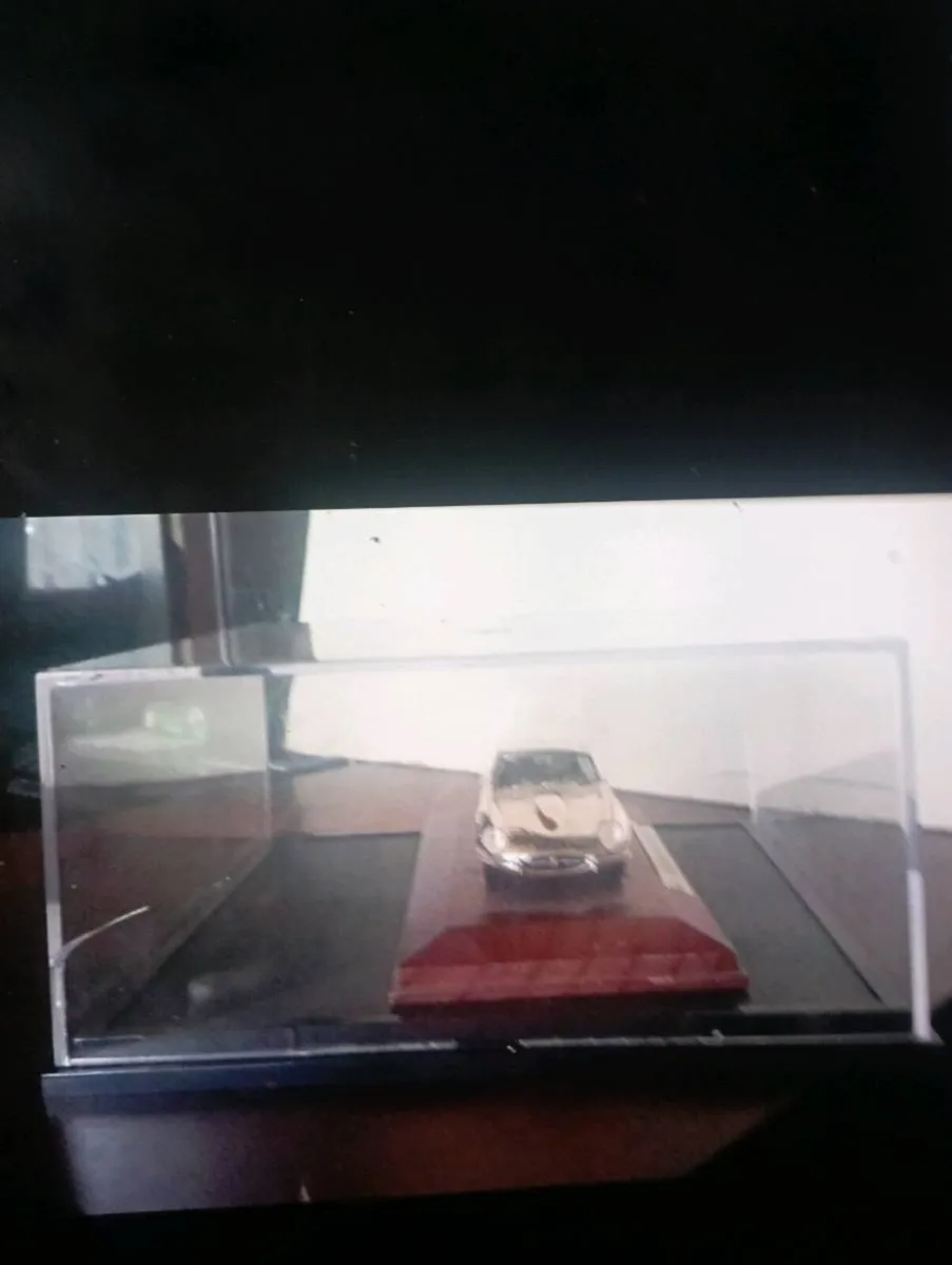 JAGUAR E TYPE  EDITIONS SLIVER DIECAST MODEL CAR - Image 4