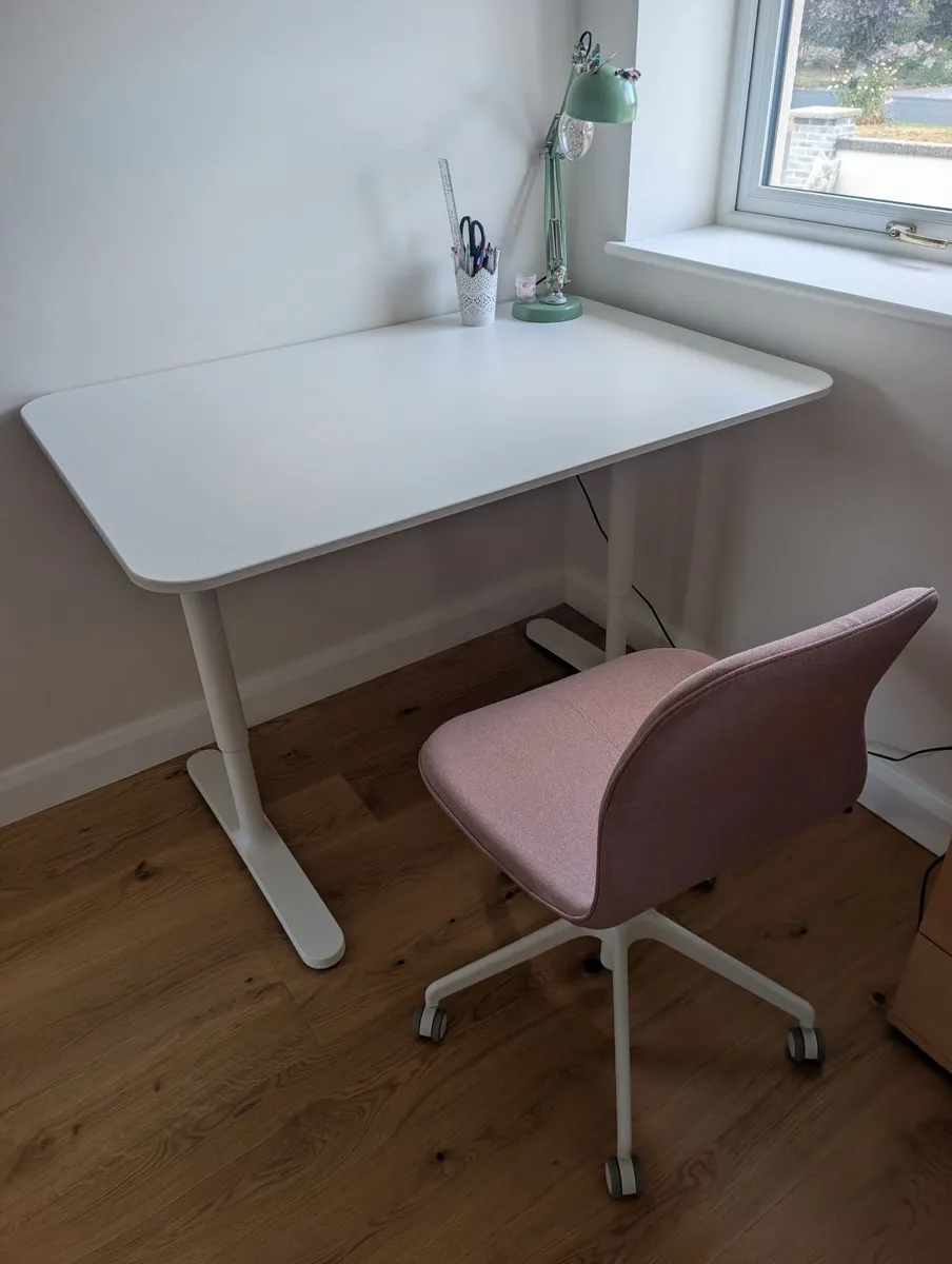 Office Desk - Image 1