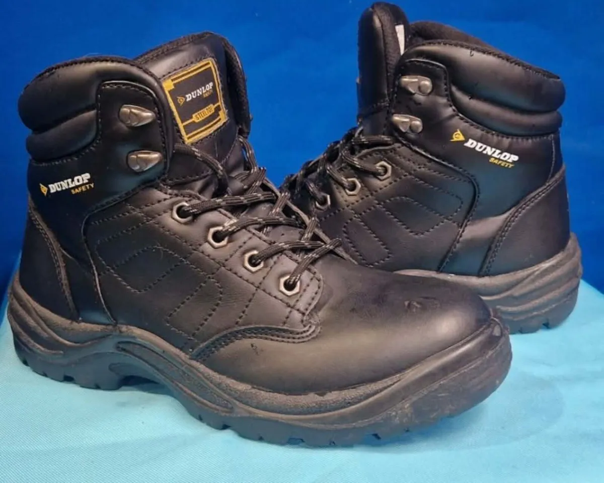Dunlop steel toe cap safety boots - Image 3
