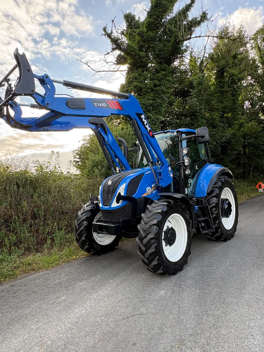 New Holland Tractor - Image 1