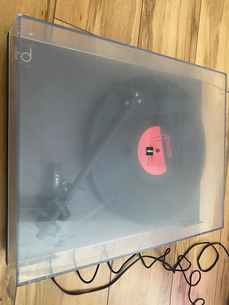 Rega Plannar 1 Plus Turntable - Image 3