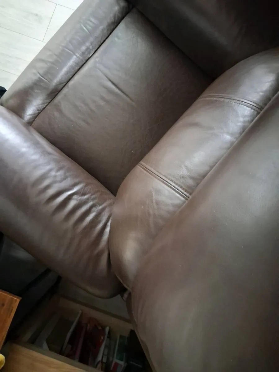 Reclining tilting chair - Image 4