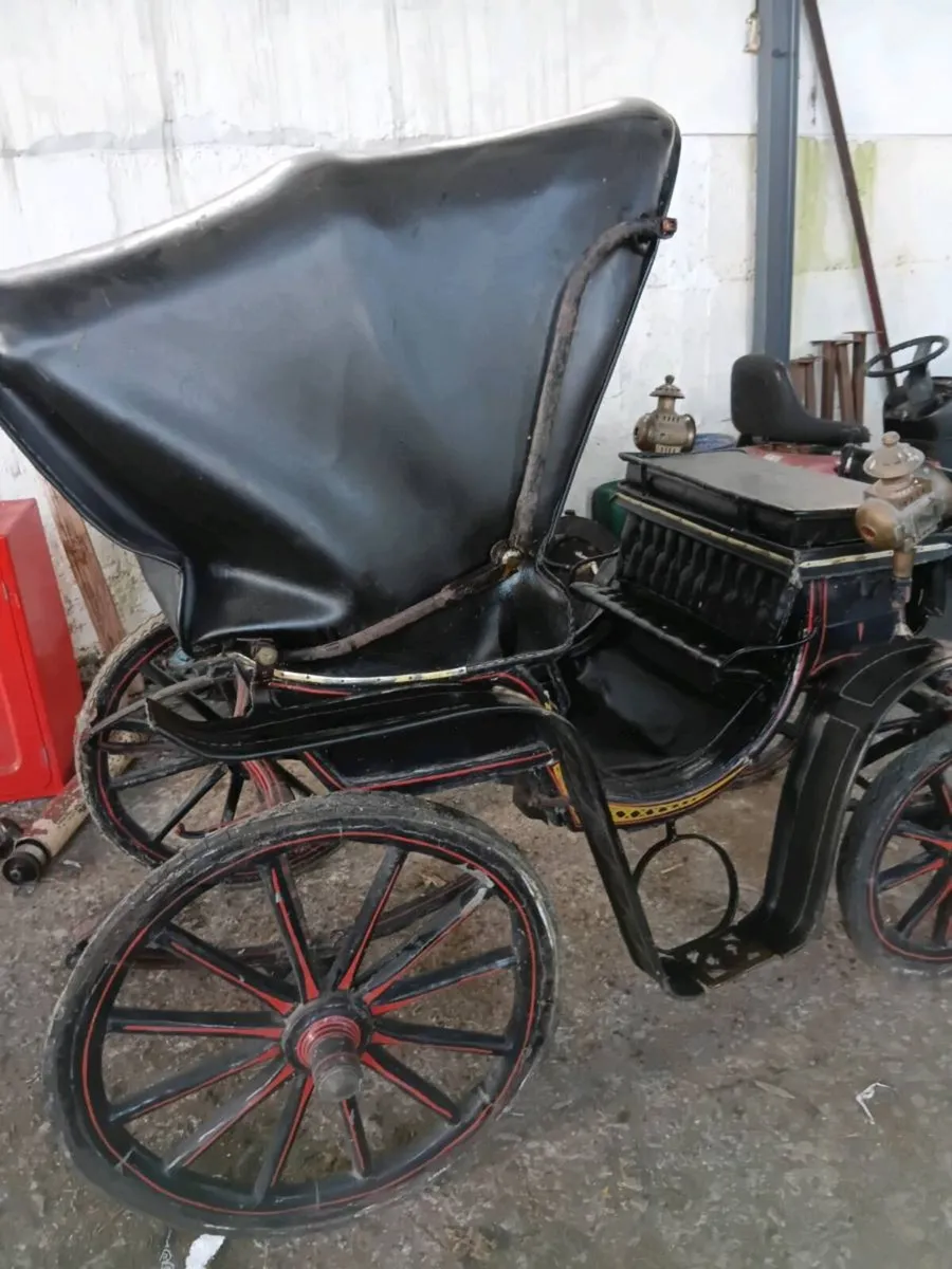Horse carriage - Image 1