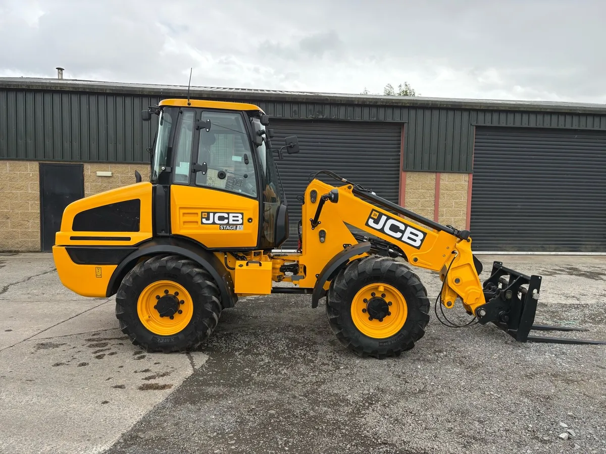 2023 TM220 Agri **AS NEW-2300hrs** - Image 4