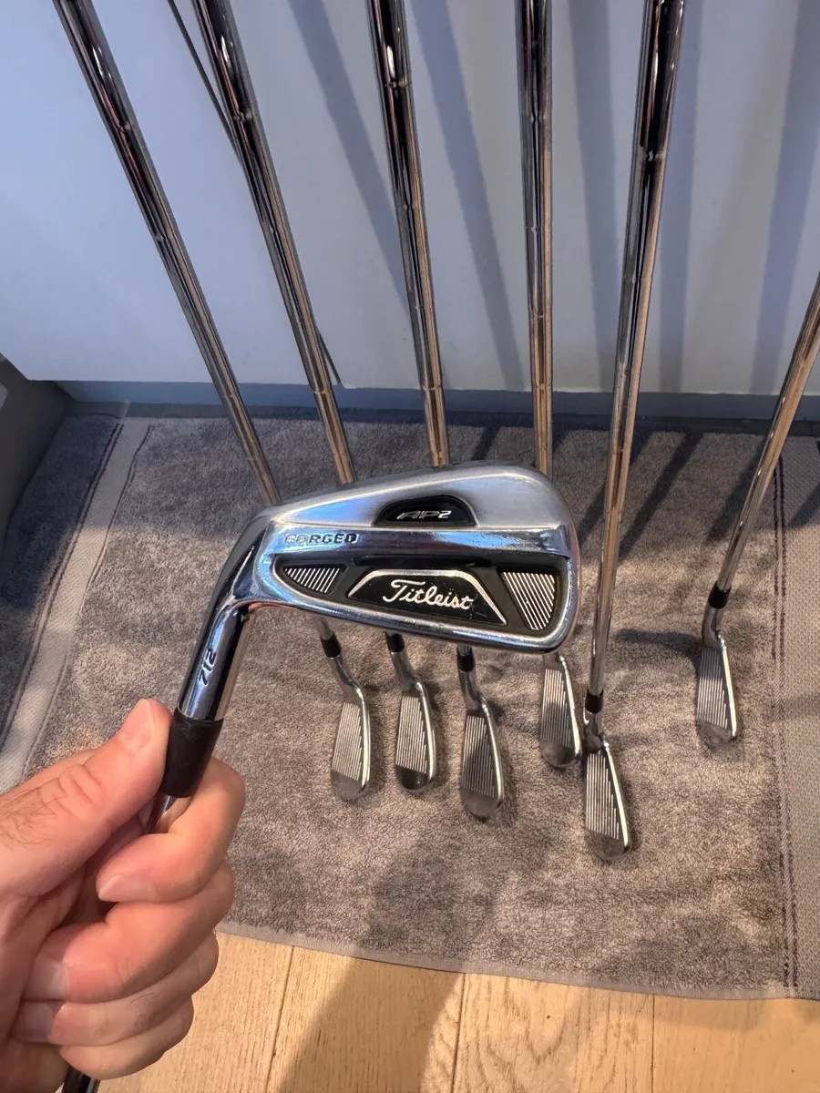 Titleist AP2 712 Irons- Left Handed - Image 2