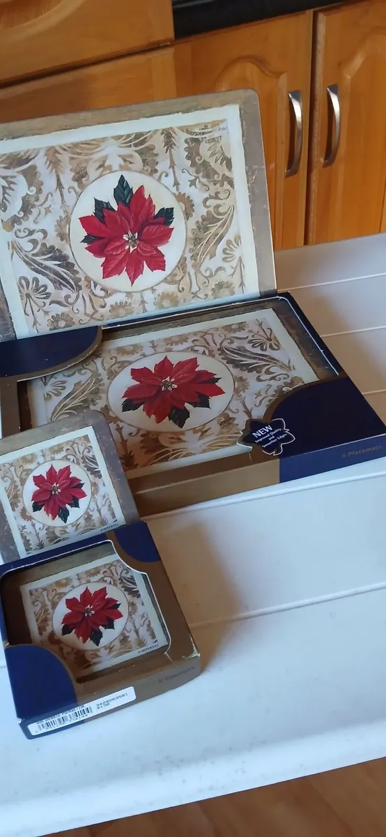 Set of Pimpernel Place mats & Coasters - Image 4