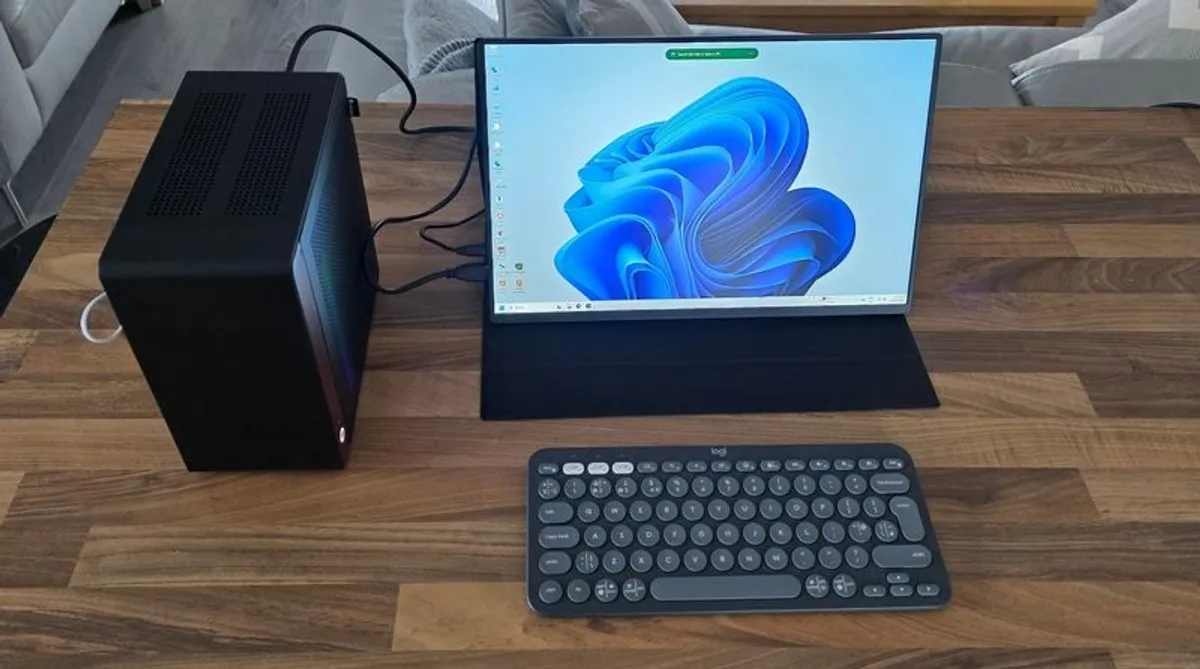 Jonsbo NV10 mini ITX Gaming PC - Image 2