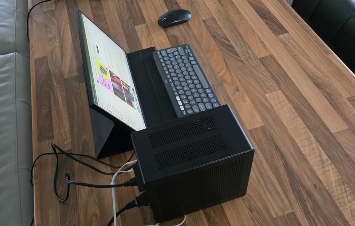 Jonsbo NV10 mini ITX Gaming PC - Image 4