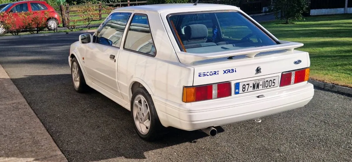 Ford Escort XR3i - Image 3