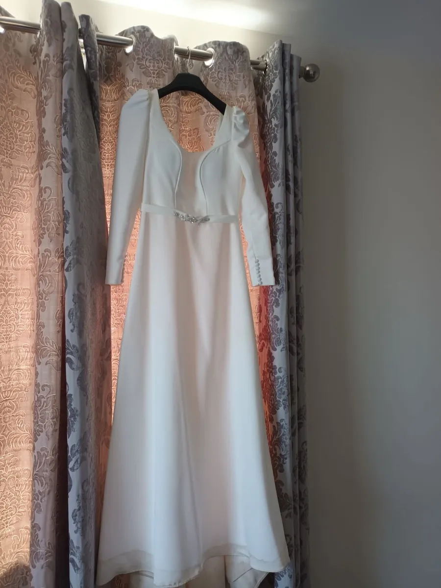 Wedding dress - Image 3