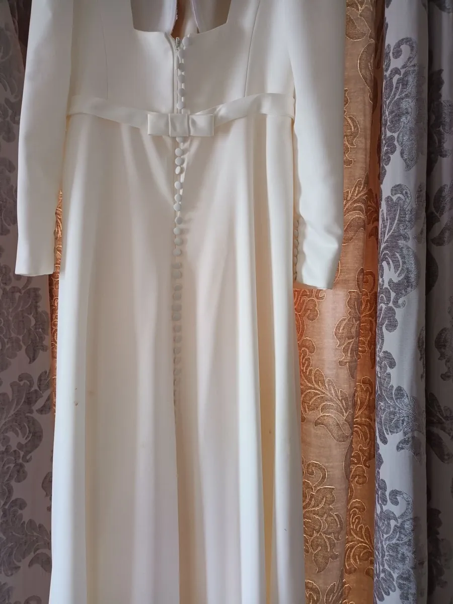 Wedding dress - Image 4