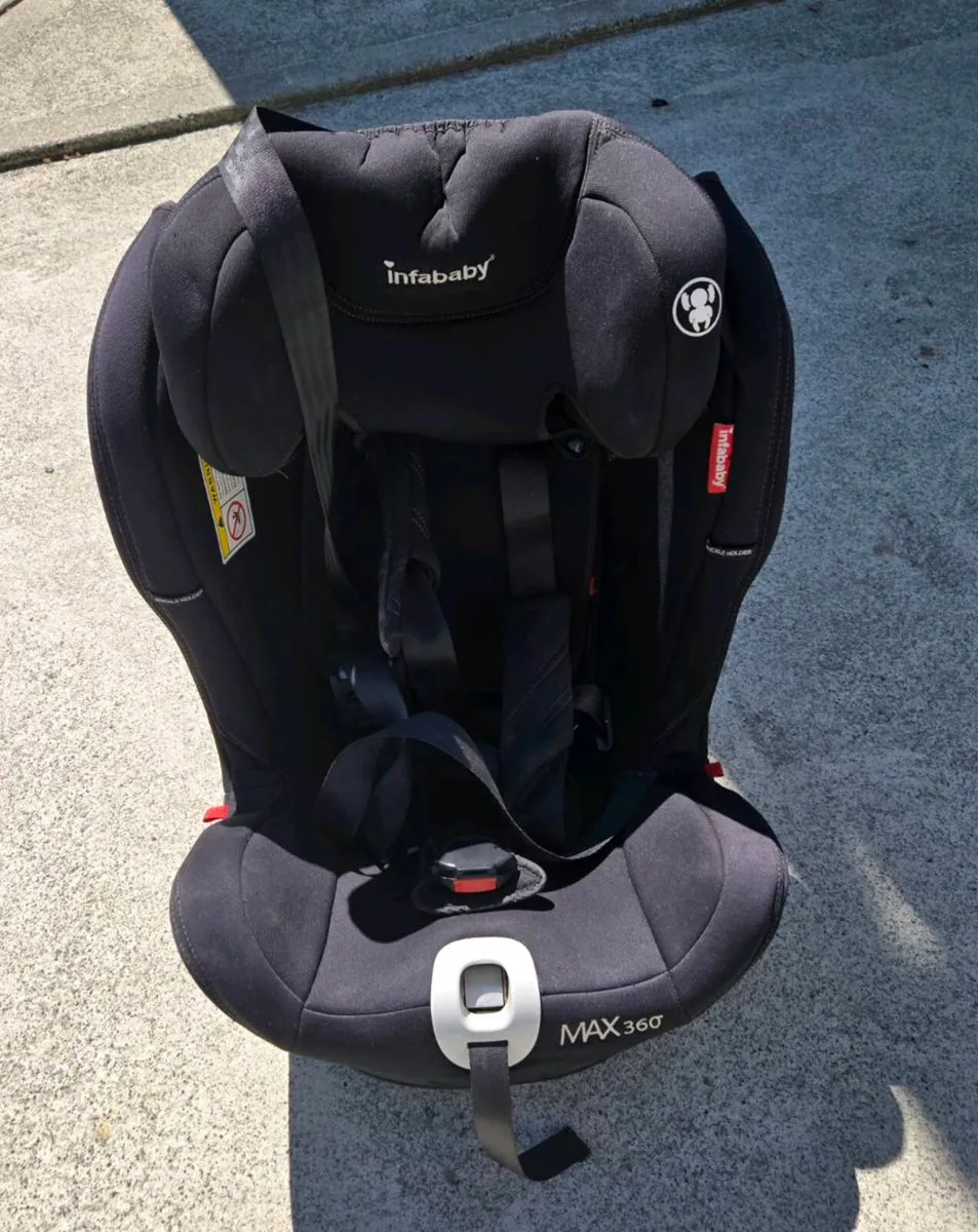 Car seat - Image 2