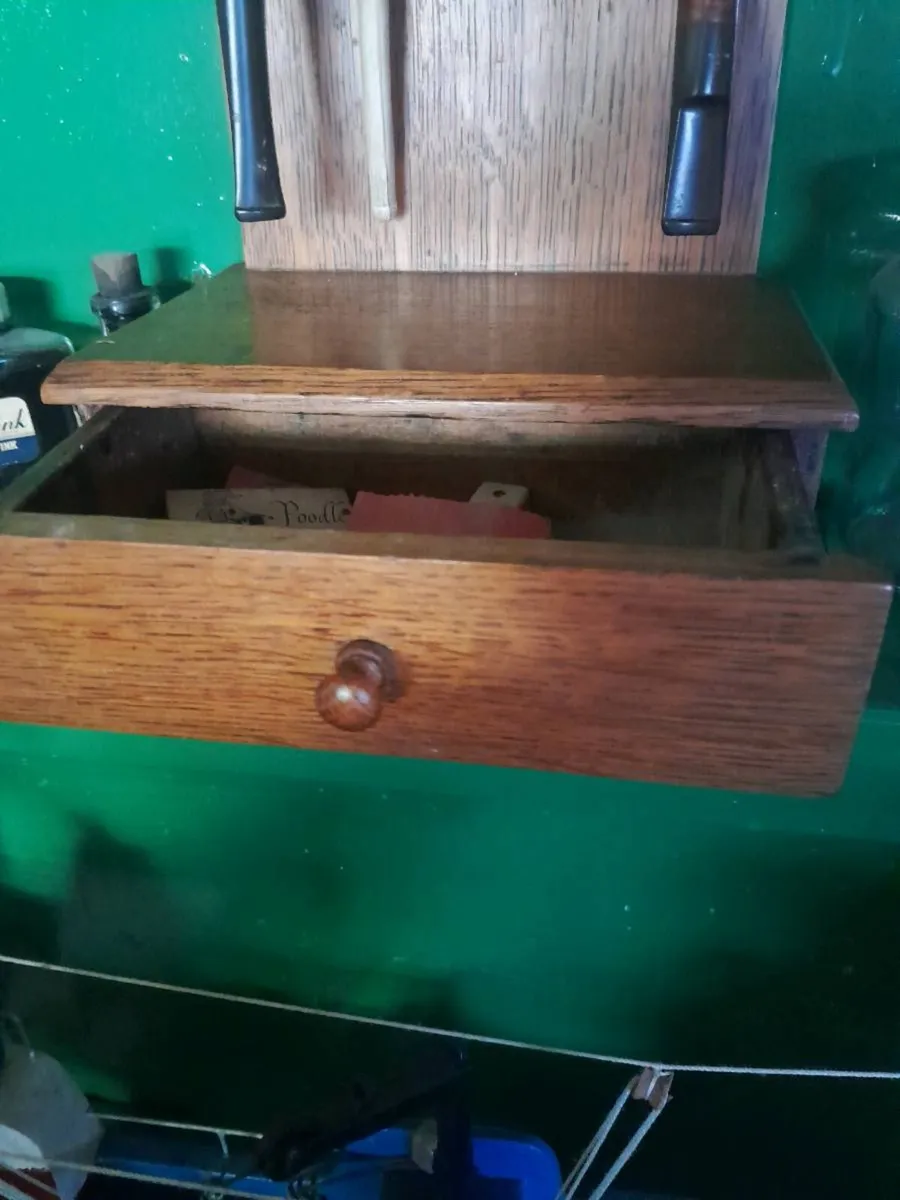 Vintage wooden pipe  rack with drawer - Image 3