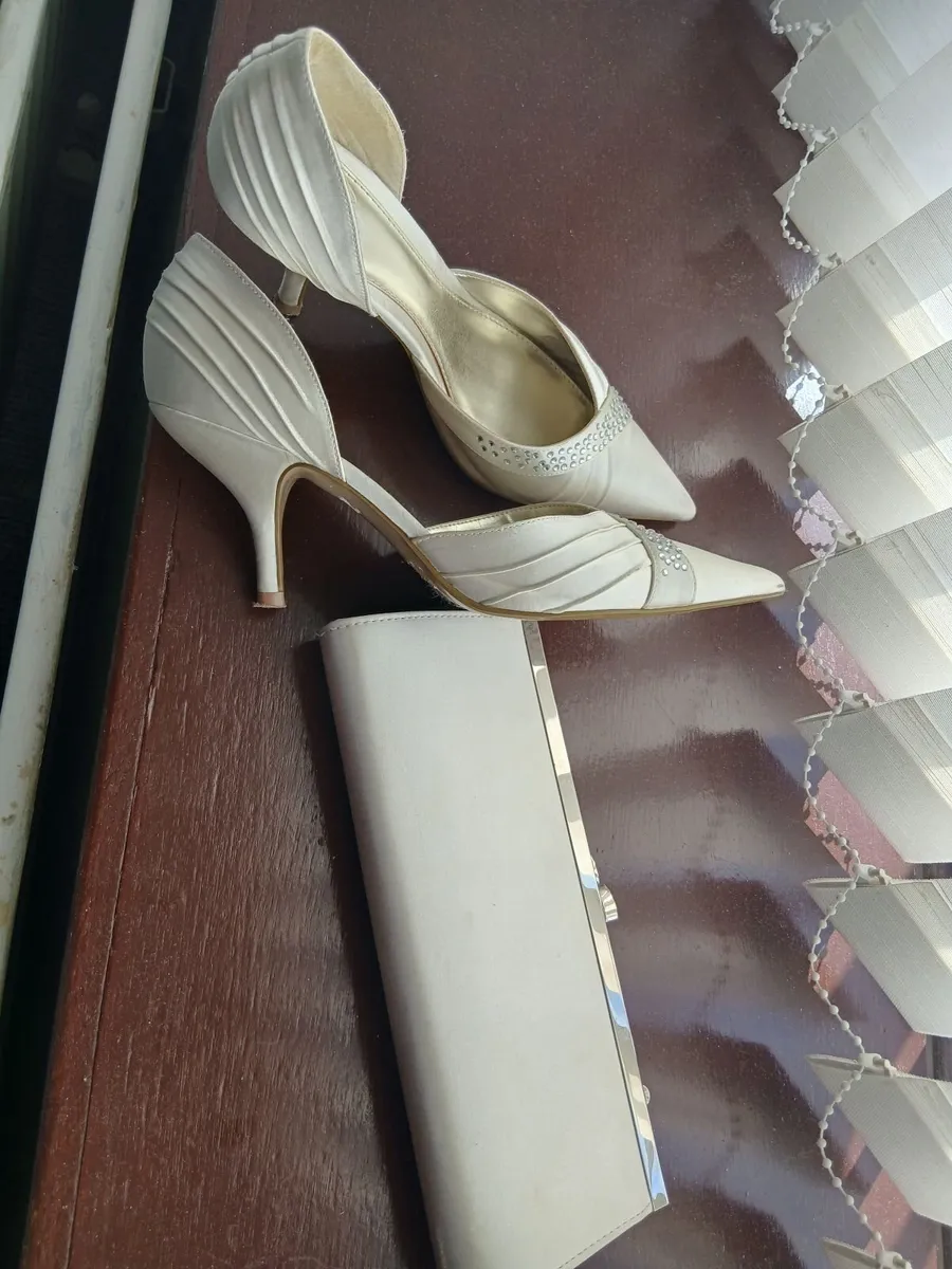 Shoes  and bag - Image 2