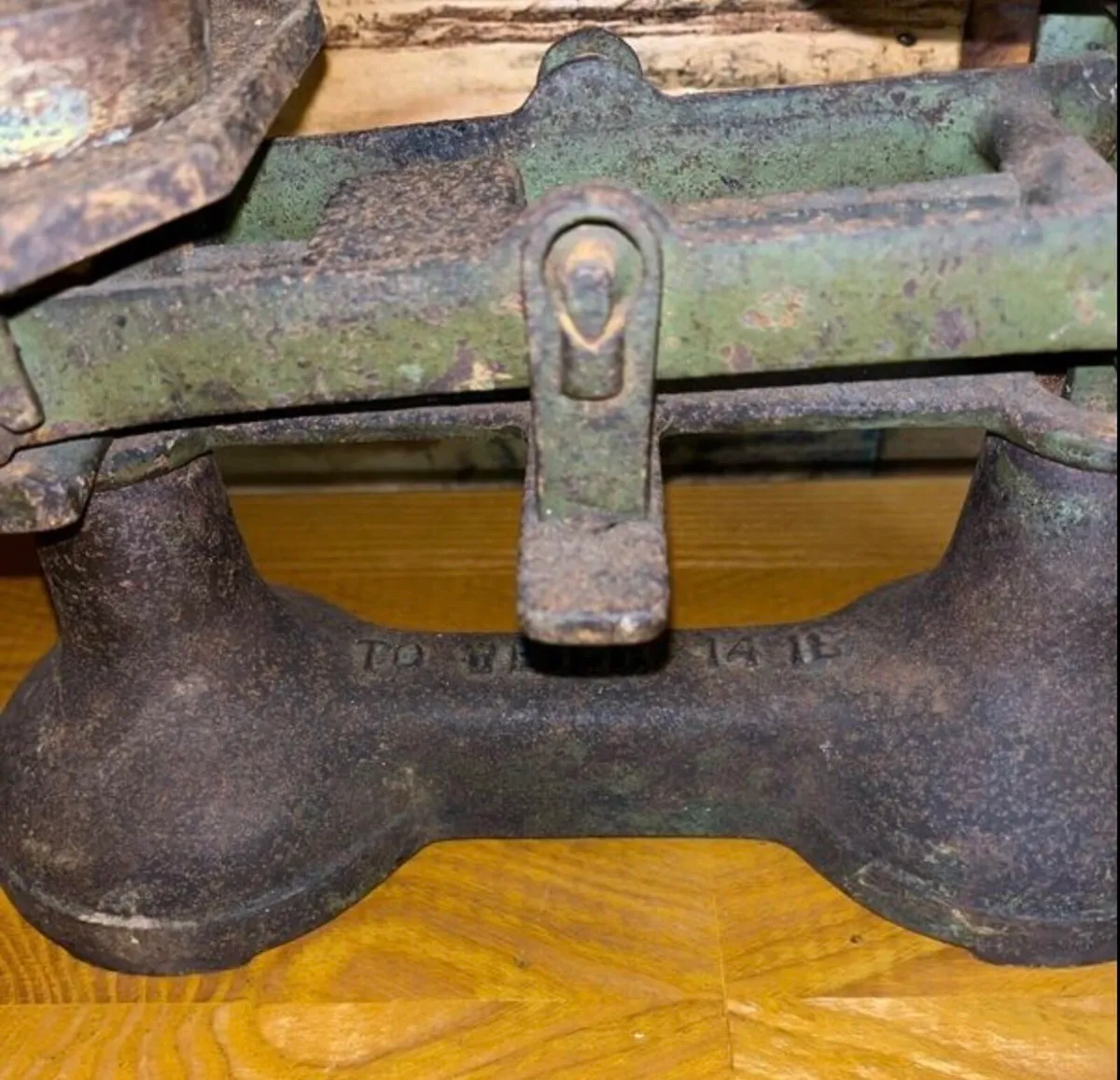 Antique scales and weights - Image 1