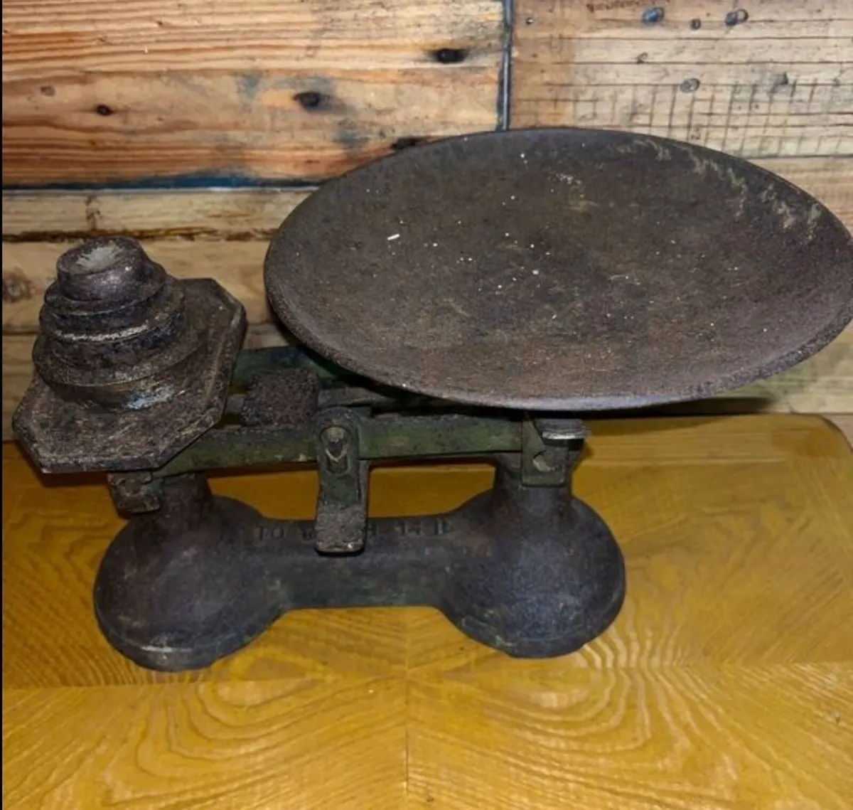Antique scales and weights - Image 2