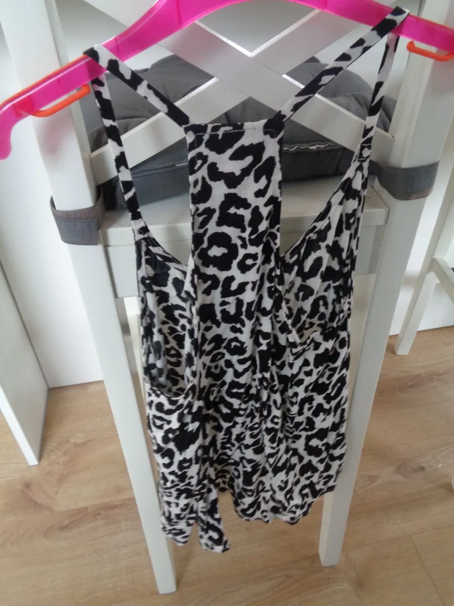 H&M Ladies Top for Sale - Image 2