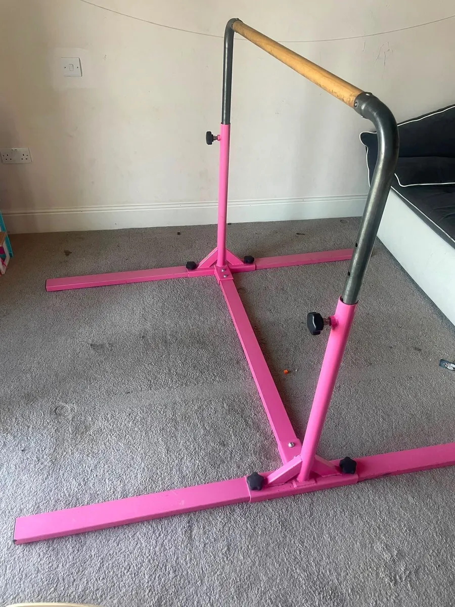 Jr. Pro Gymnastics Bar by Tumbl Trak - Image 1