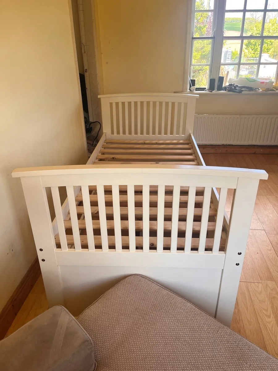 Cream day bed - Image 3