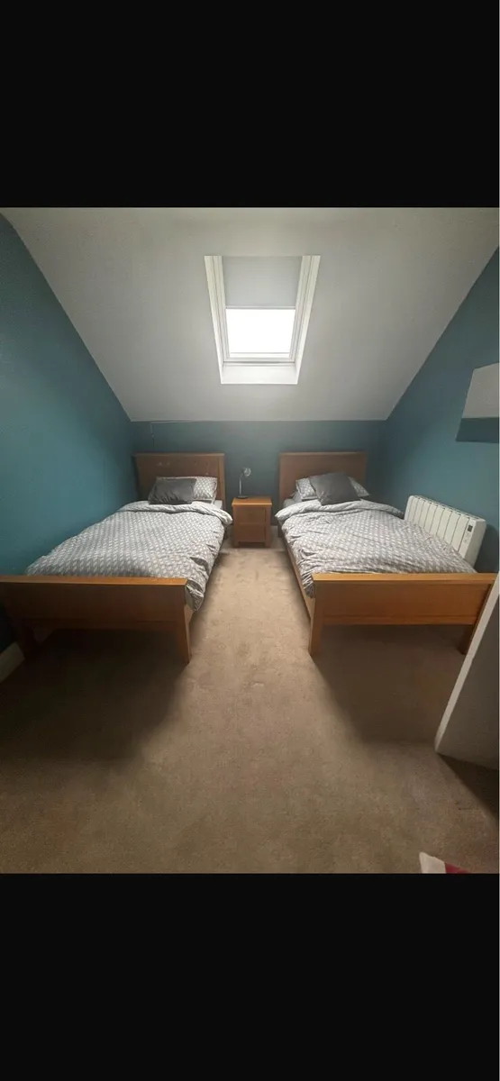 Twin oak beds with lockers - Image 1