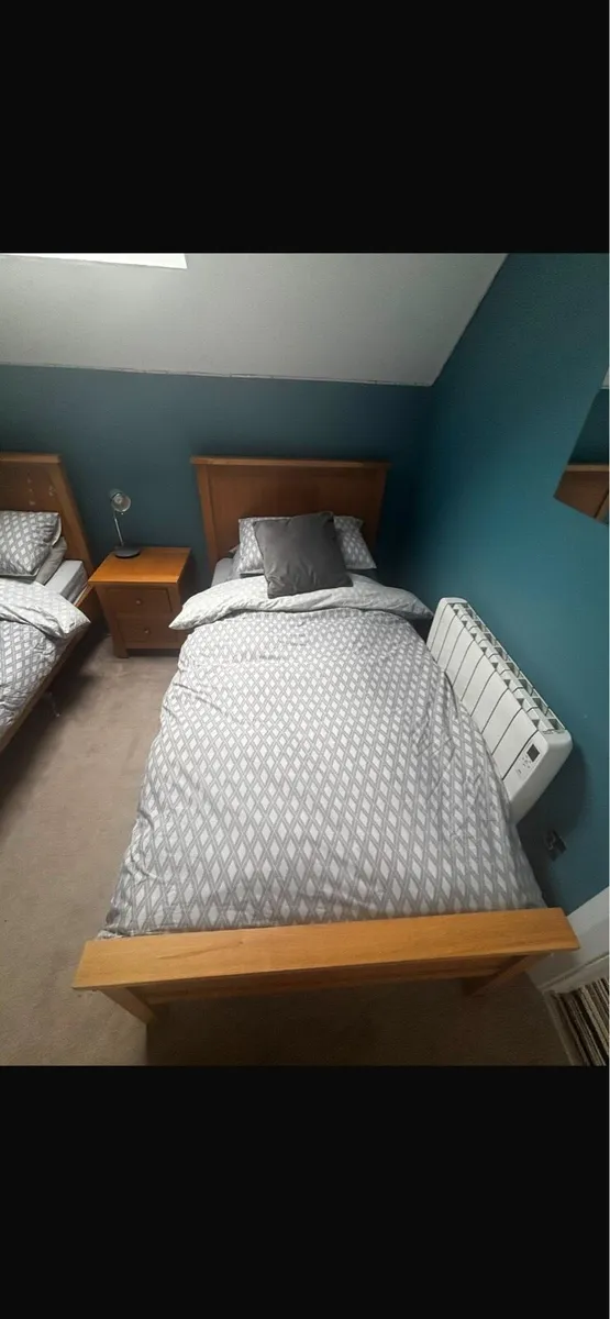 Twin oak beds with lockers - Image 3